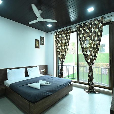 Emerald Villa Лонавла Екстер'єр фото